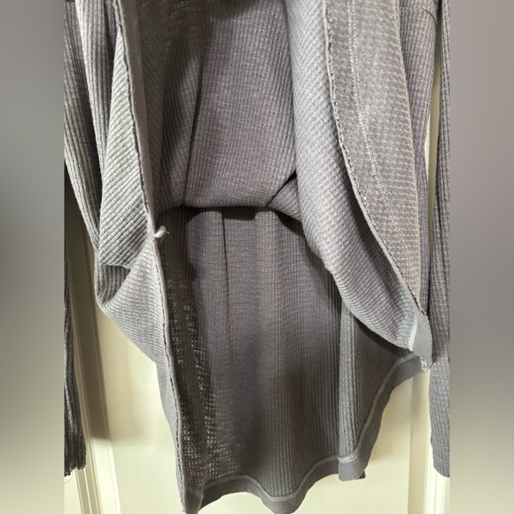 We The Free Light Weight Long Sleeve Waffle Knit Tunic Top Like New Medium - Picture 6 of 9
